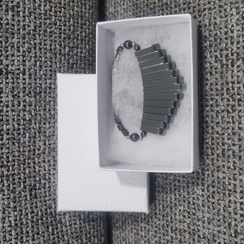Hematite Necklace - Picture 7 of 8